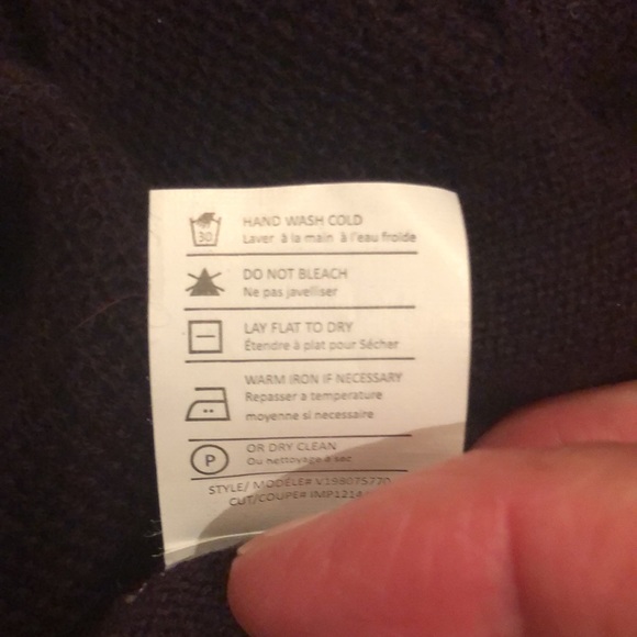 Vince wool and cashmere scoop neck sweater - Picture 7 of 11